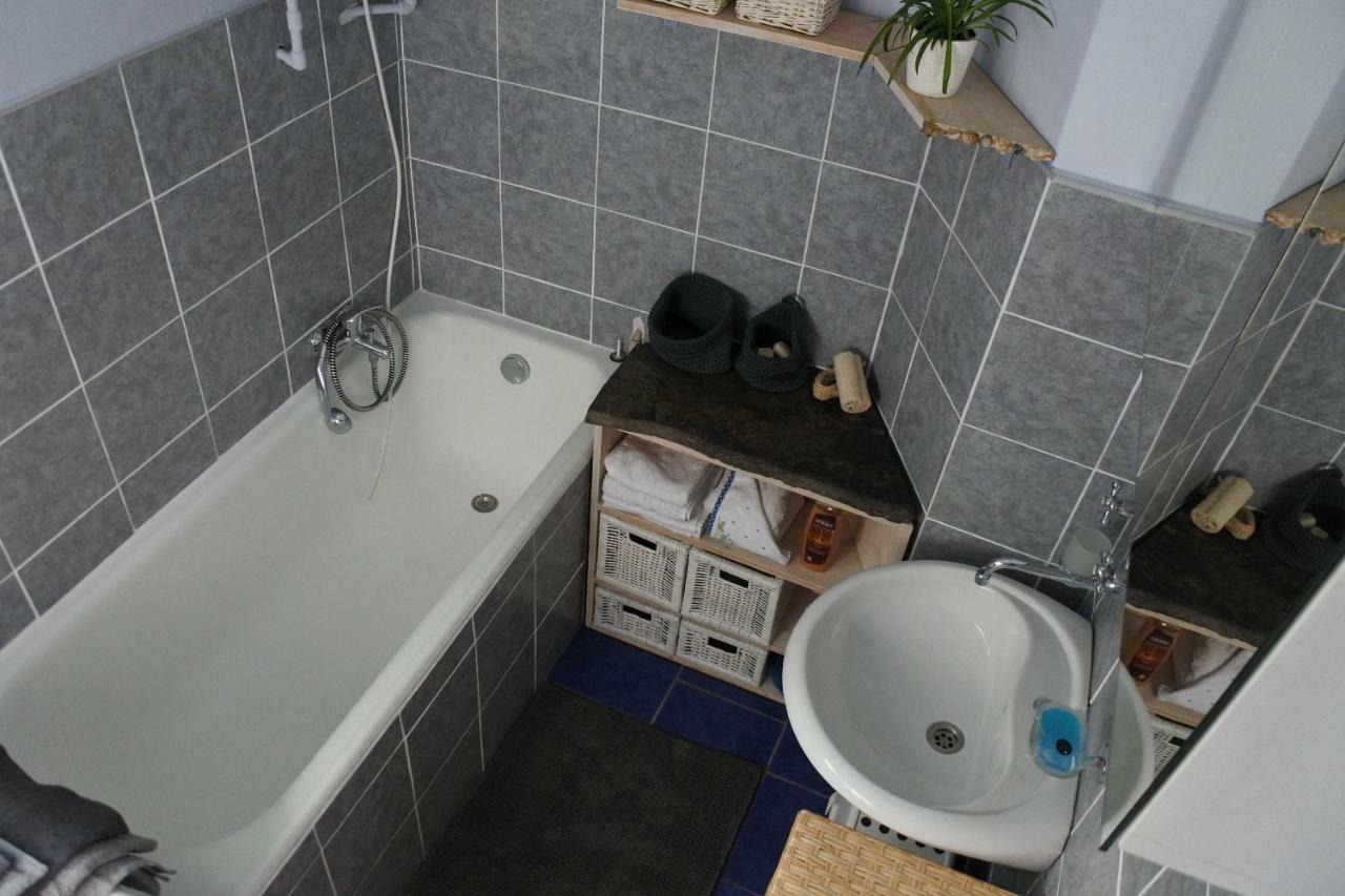 Apartman V Zahrade Praha Troja - Apartment In The Garden Prague Troja Extérieur photo